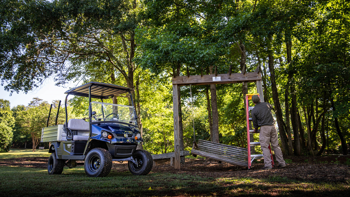 Cushman Hauler PRO-X Commercial Utility Vehicle